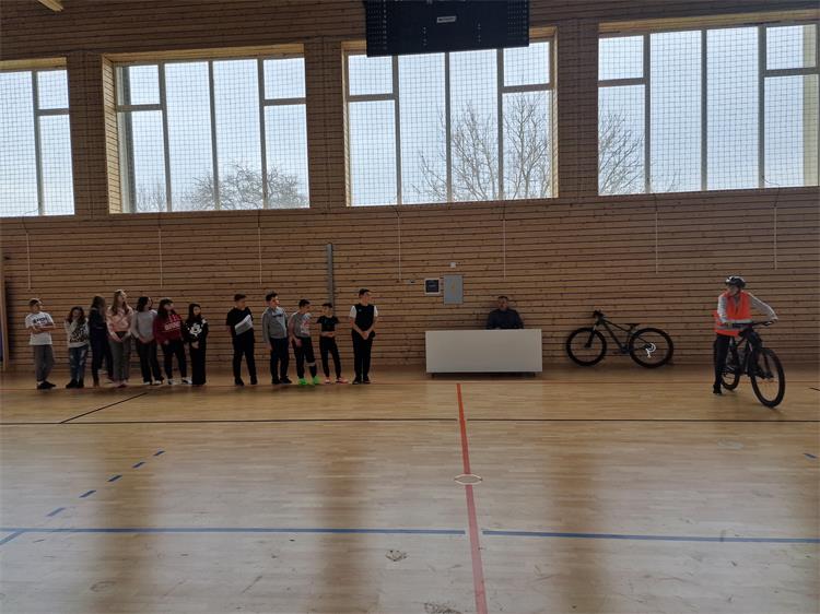 Slika /PU_KK/Vijesti/2022/12/polaganje (3).jpg